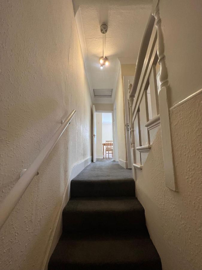 East London 2 Bedroom Apartment Exterior photo