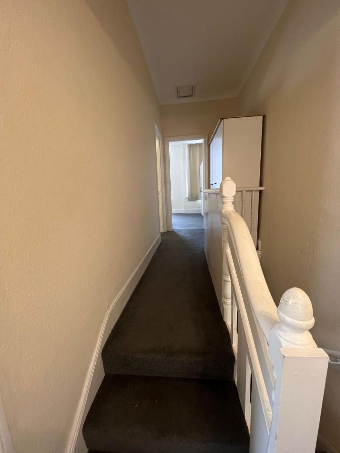 East London 2 Bedroom Apartment Exterior photo